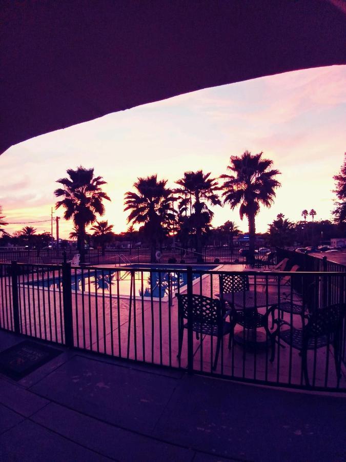 Quality Inn & Suites Leesburg Chain Of Lakes Εξωτερικό φωτογραφία