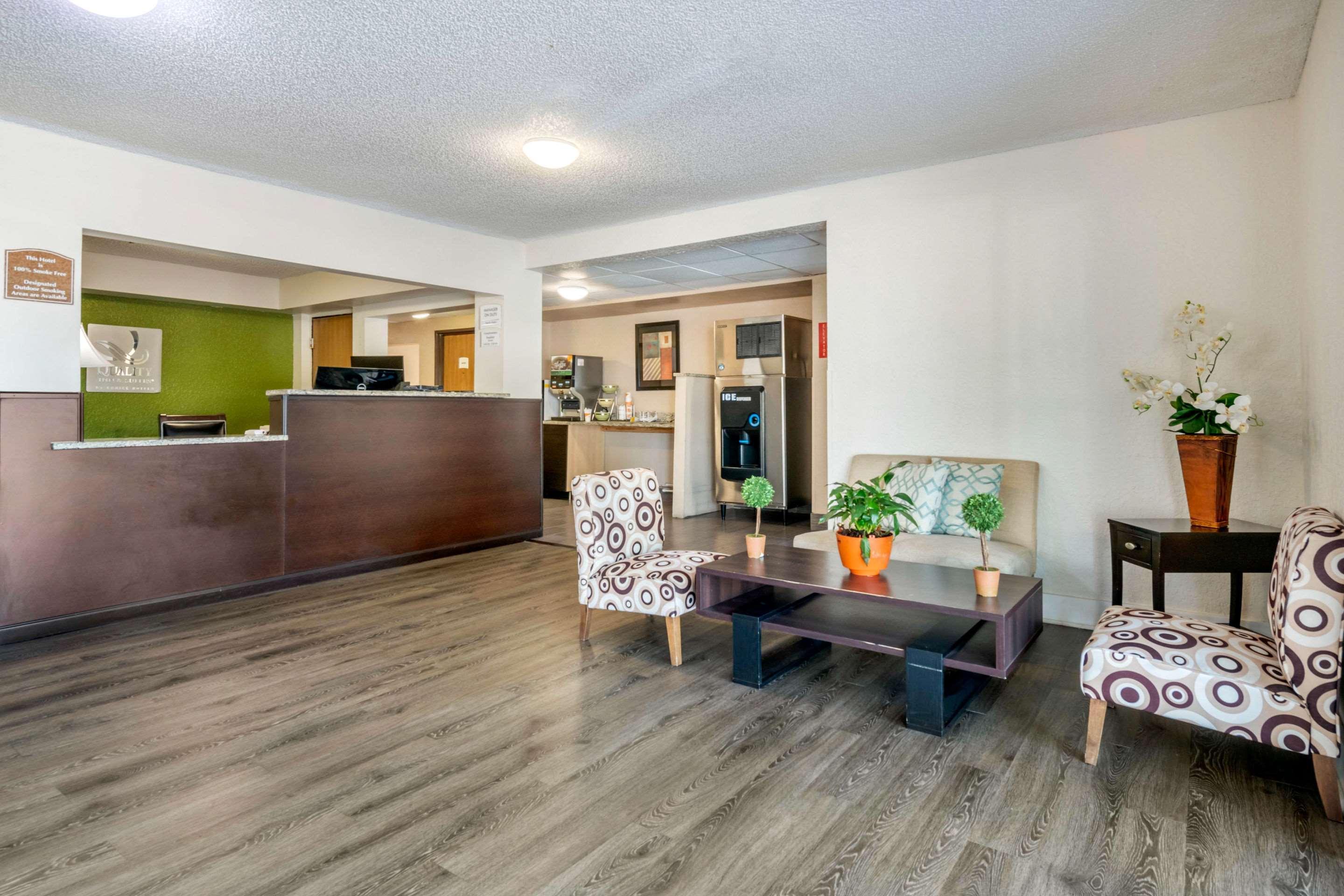 Quality Inn & Suites Leesburg Chain Of Lakes Εξωτερικό φωτογραφία