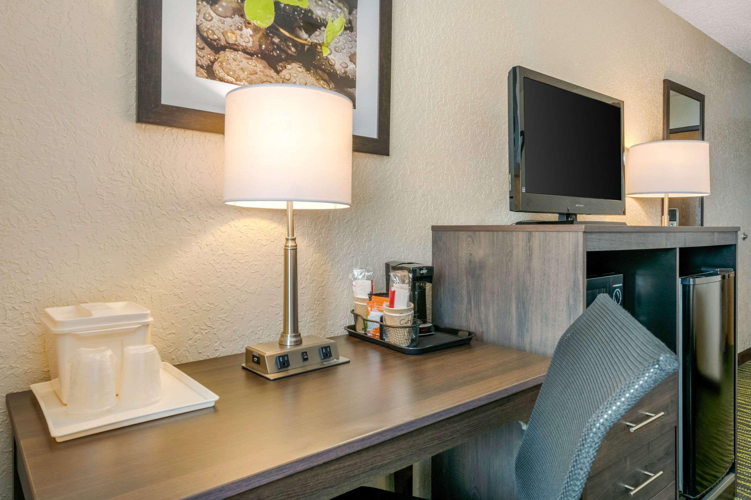 Quality Inn & Suites Leesburg Chain Of Lakes Εξωτερικό φωτογραφία