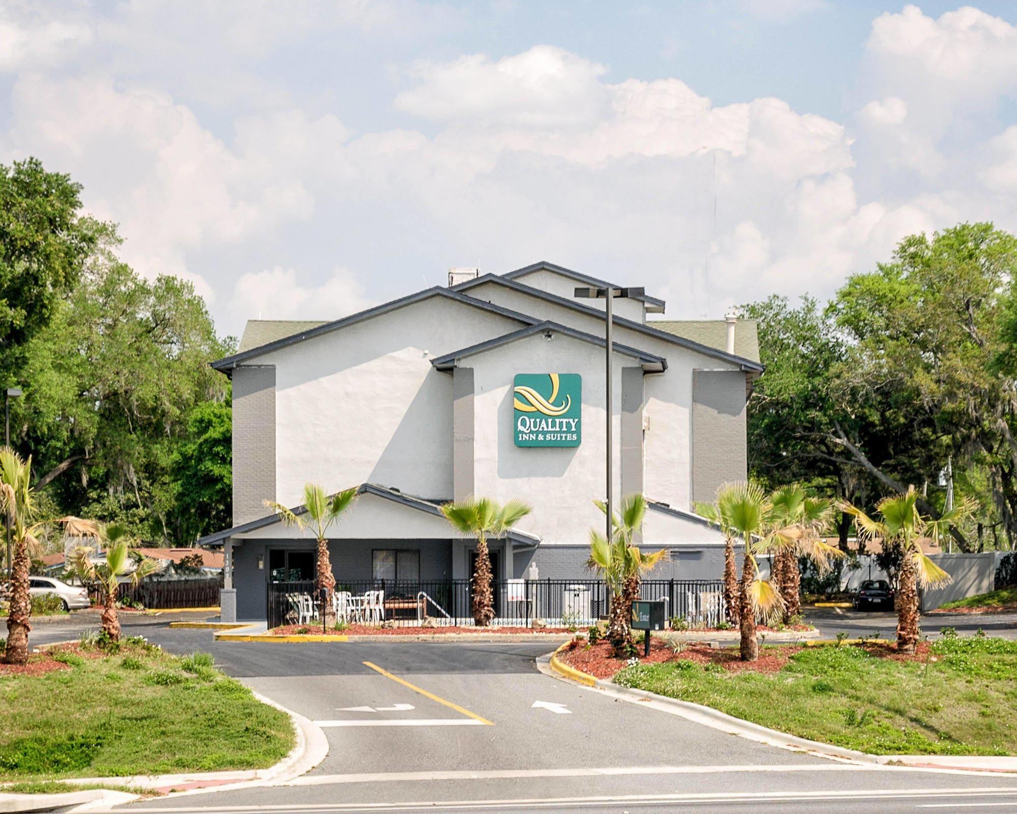 Quality Inn & Suites Leesburg Chain Of Lakes Εξωτερικό φωτογραφία